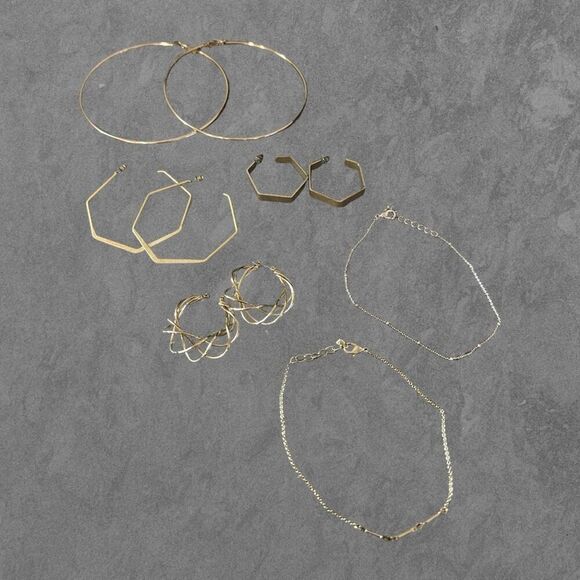 Bundle of Gold Toned Jewelry Earrings & Anklets Target Brands - Picture 1 of 6